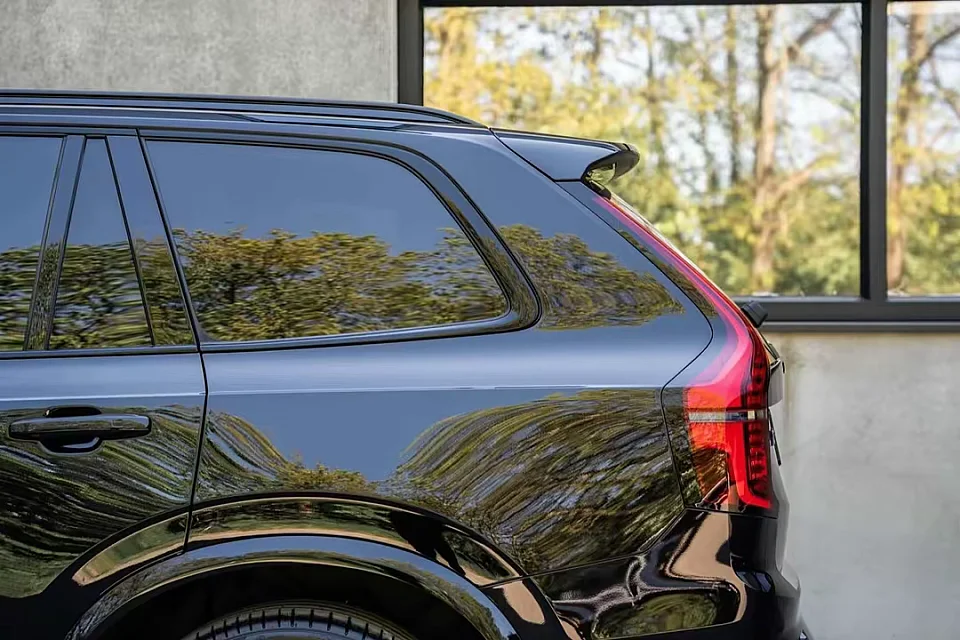 VOLVO XC90 T8 ULTRA DARK — photo 15