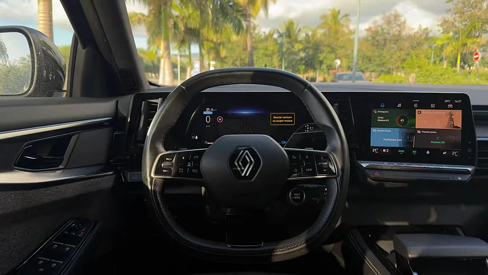RENAULT ESPACE E-TECH  — photo 8