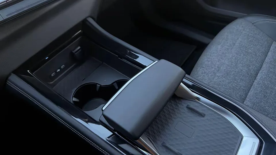 RENAULT ESPACE E-TECH  — photo 12
