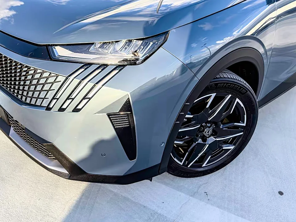 Peugeot 3008 Allure  — photo 8
