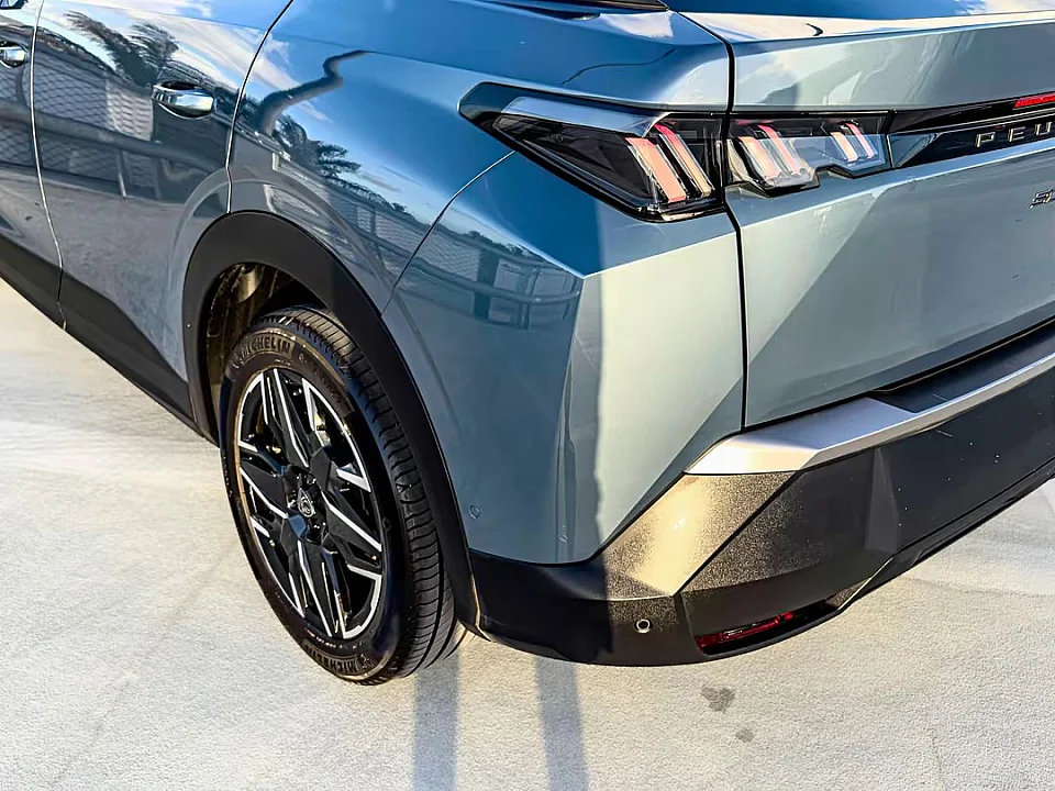 Peugeot 3008 Allure  — photo 12