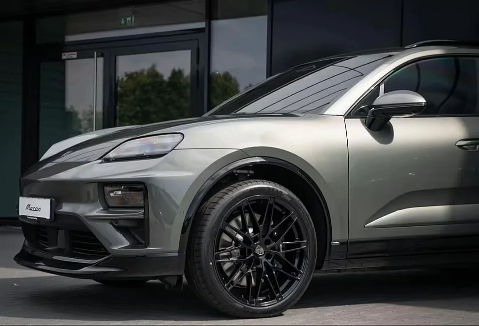 PORSCHE MACAN TURBO — photo 3