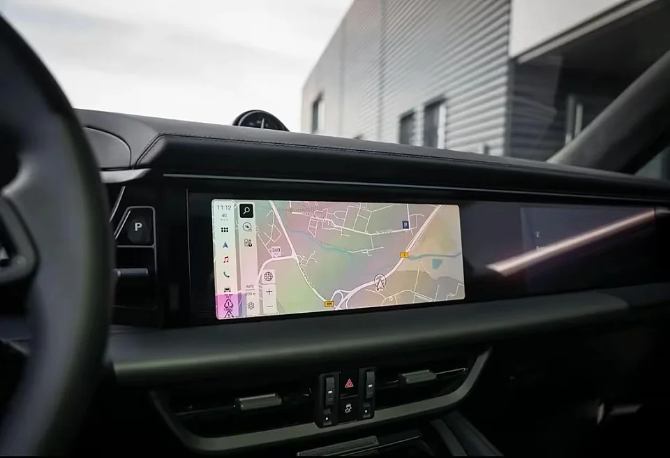 PORSCHE MACAN TURBO — photo 17