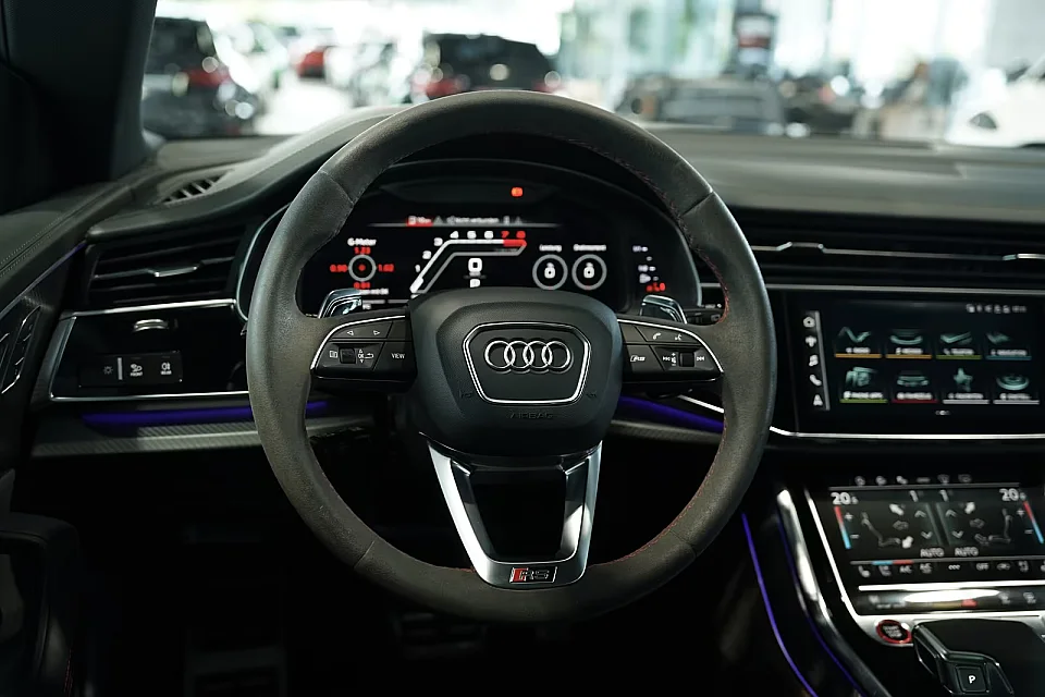 AUDI RS Q8 — photo 14