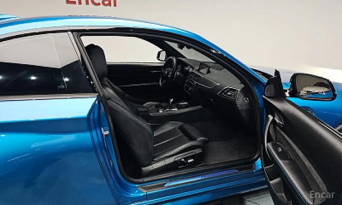 BMW M2  — photo 9
