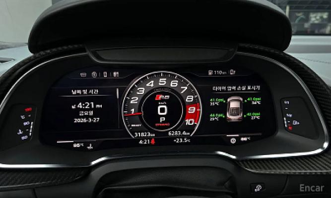 AUDI R8 V10 PLUS — photo 6