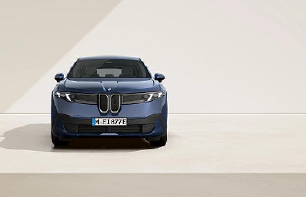 BMW iX3 50 xDrive — photo 2