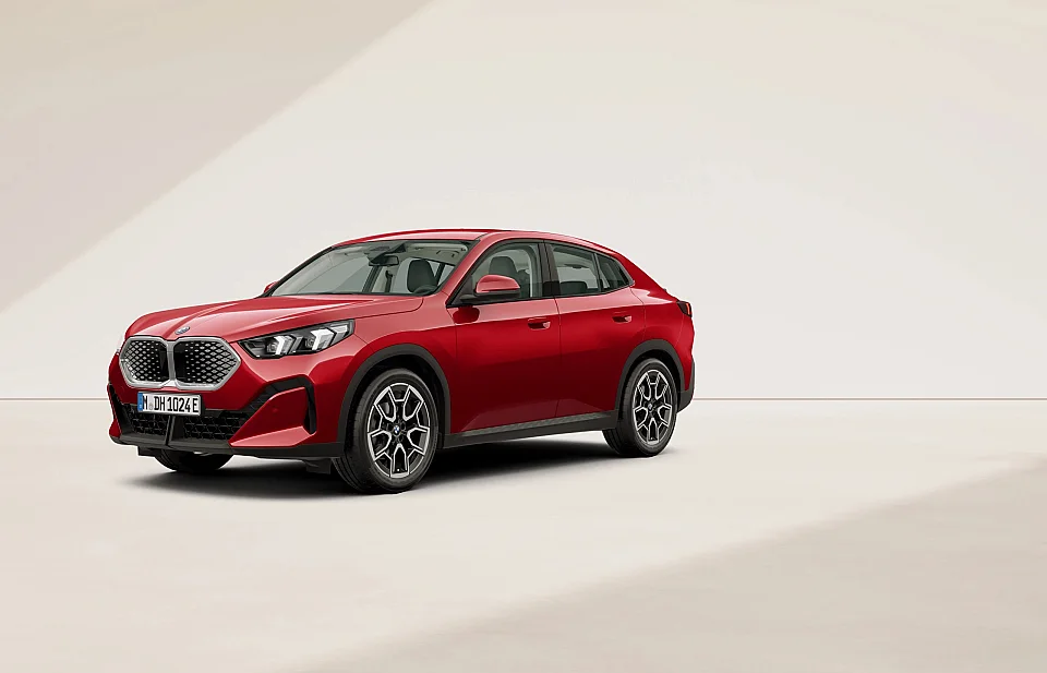 BMW iX2 eDrive20 — photo 4