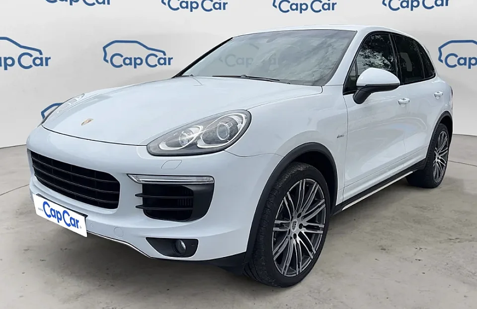 Porsche Cayenne — photo 1