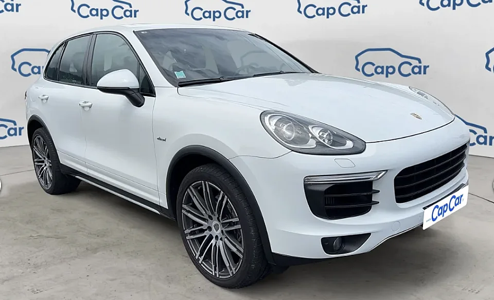Porsche Cayenne — photo 2