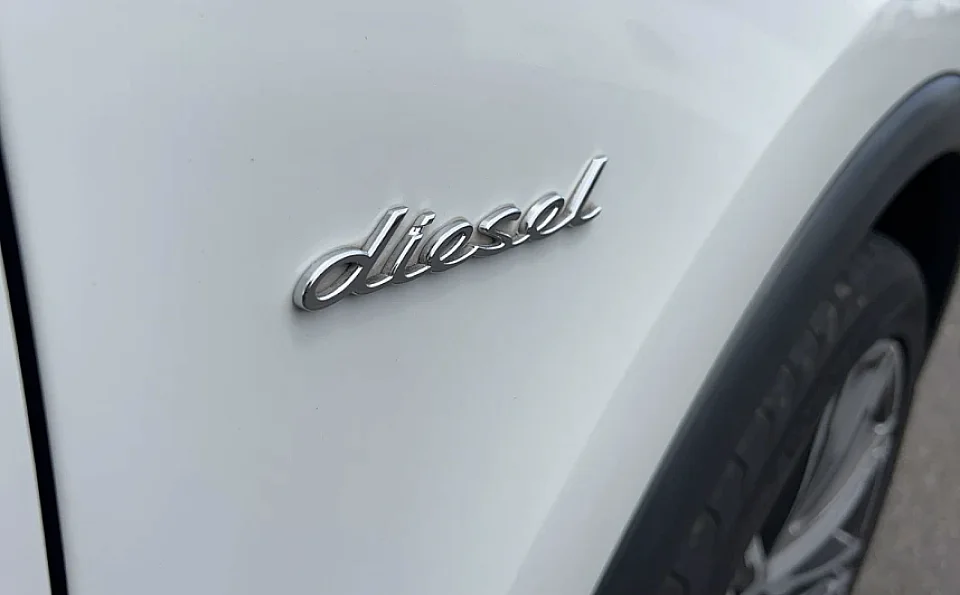 Porsche Cayenne — photo 3