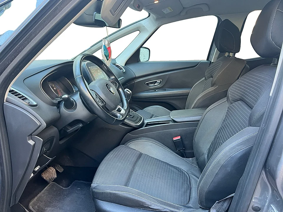 RENAULT SCENIC INTENS — photo 9