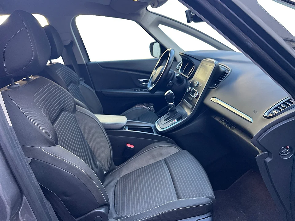RENAULT SCENIC INTENS — photo 12