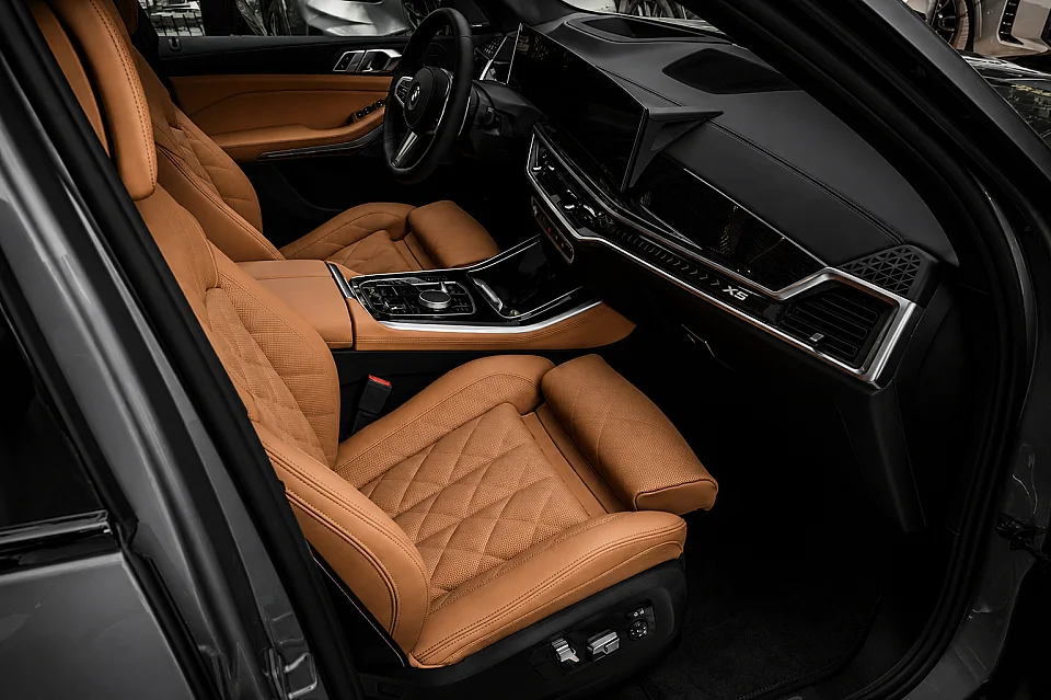 BMW X5 xDrive50e M Sport — photo 8