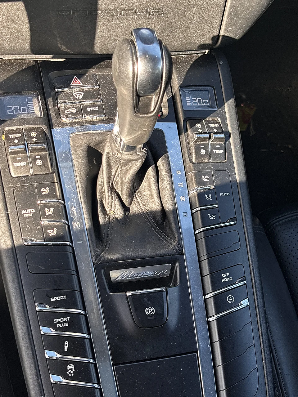 Porsche macan S — photo 7