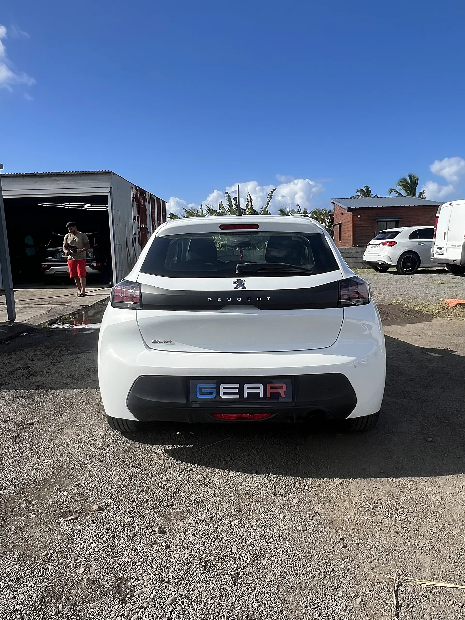 Peugeot 208 1.2 VTI — photo 2