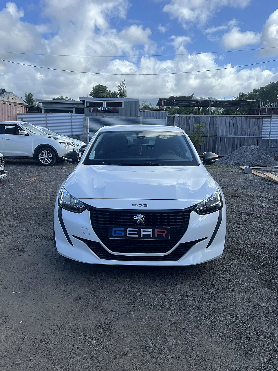 Peugeot 208 1.2 VTI — photo 4