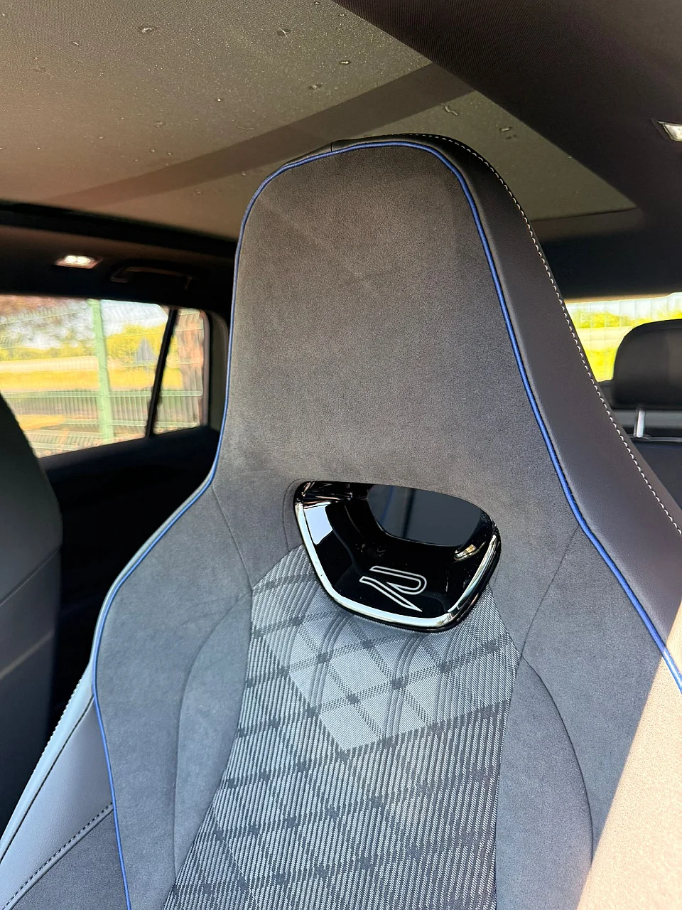 Volkswagen TIGUAN 1.5 eTSI 150ch R-Line +TOIT OUVRANT — photo 5