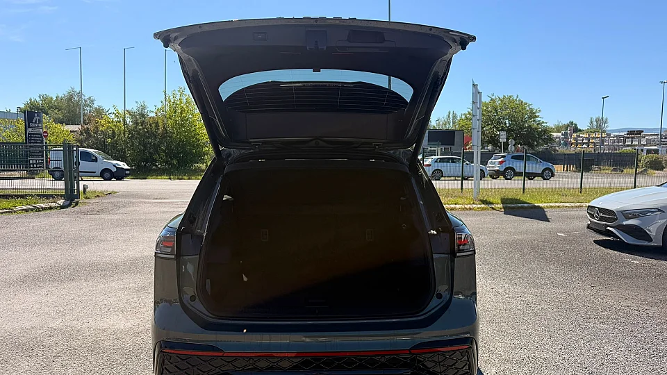 Volkswagen TIGUAN 1.5 eTSI 150ch R-Line +TOIT OUVRANT — photo 12