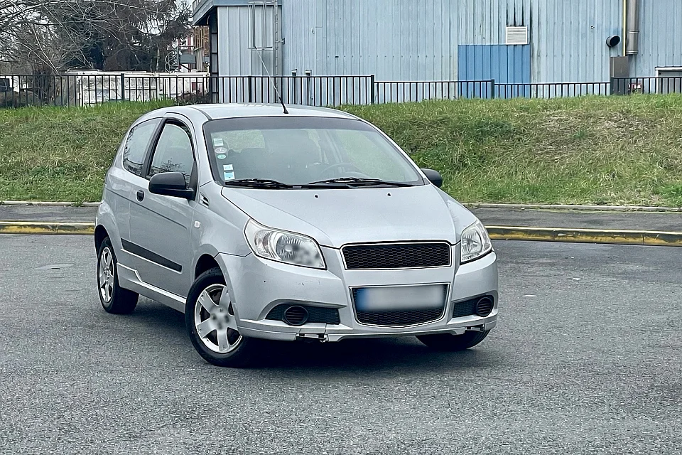 Chevrolet Aveo 1.2 basis — photo 2