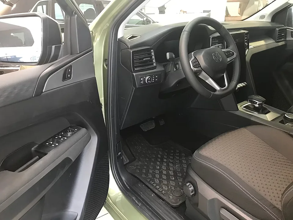 Volkswagen Amarok 2.0 TDI Life 4 Motion DSG — photo 5