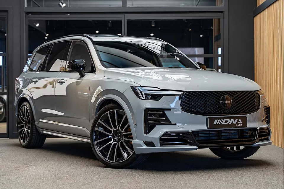 Volvo XC90 T8  — photo 1